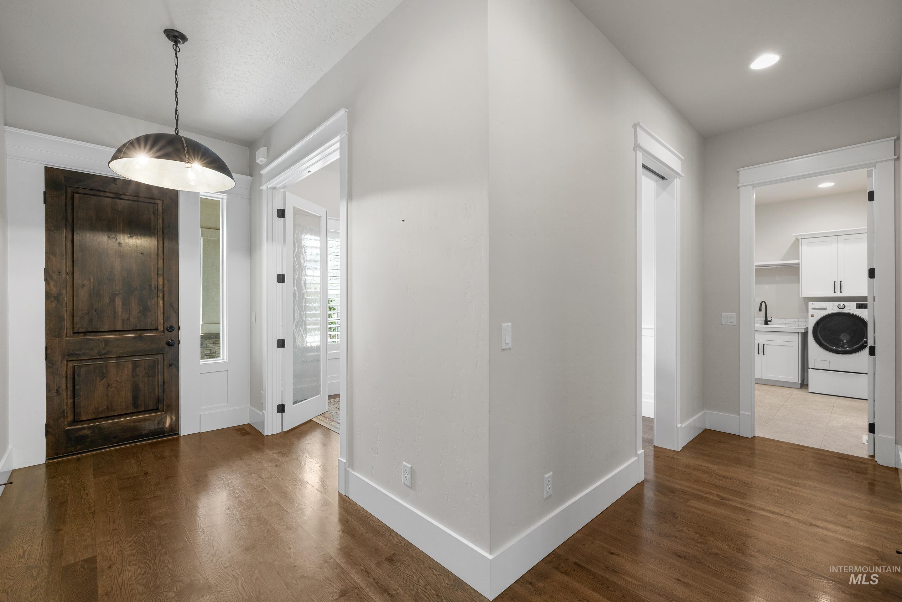 5292 W Piaffe St Property Photo 5