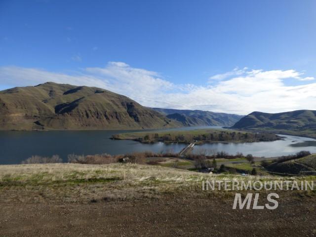 578 Silcott Road Property Photo 28