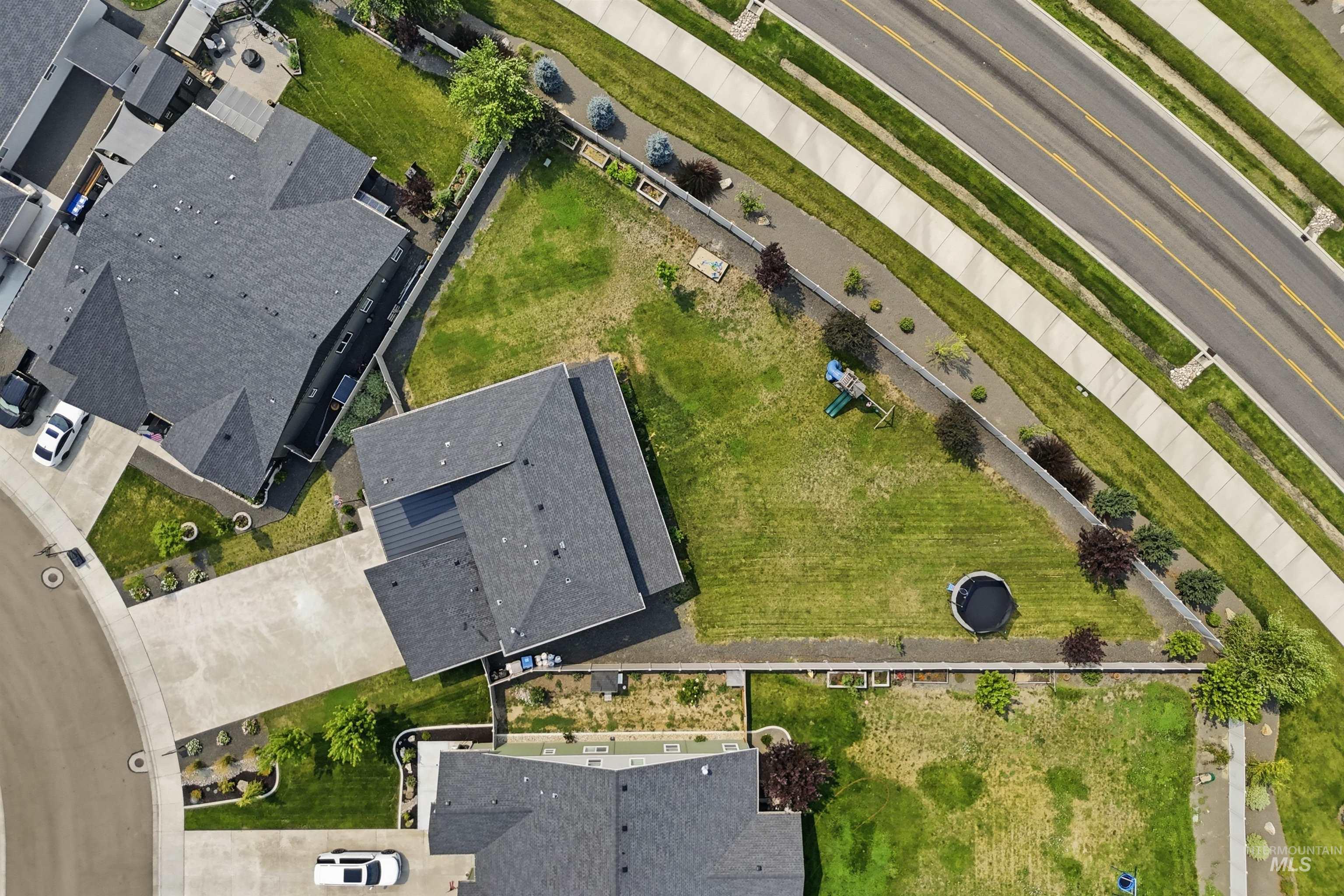 3109 N King Garden Way Property Photo 3