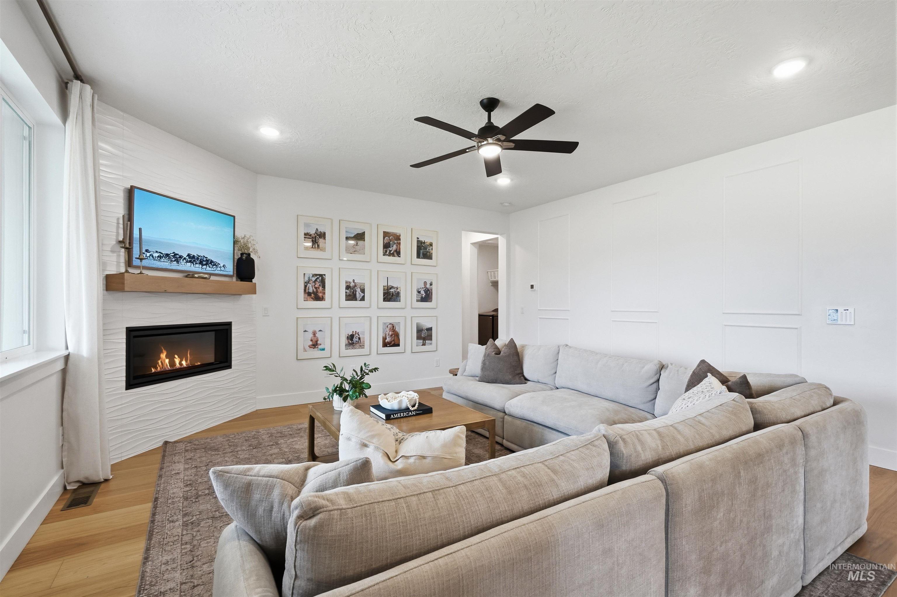 3109 N King Garden Way Property Photo 8