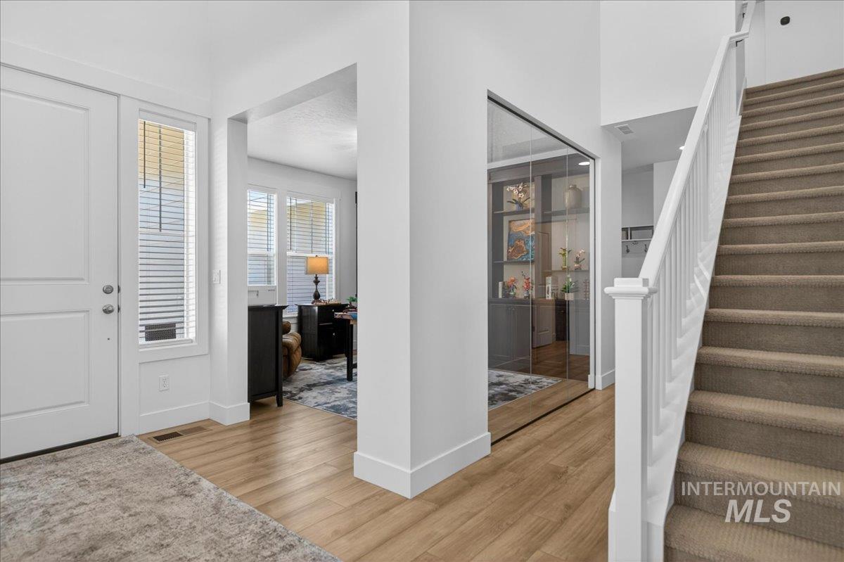 2205 N Vasquero Way Property Photo 2
