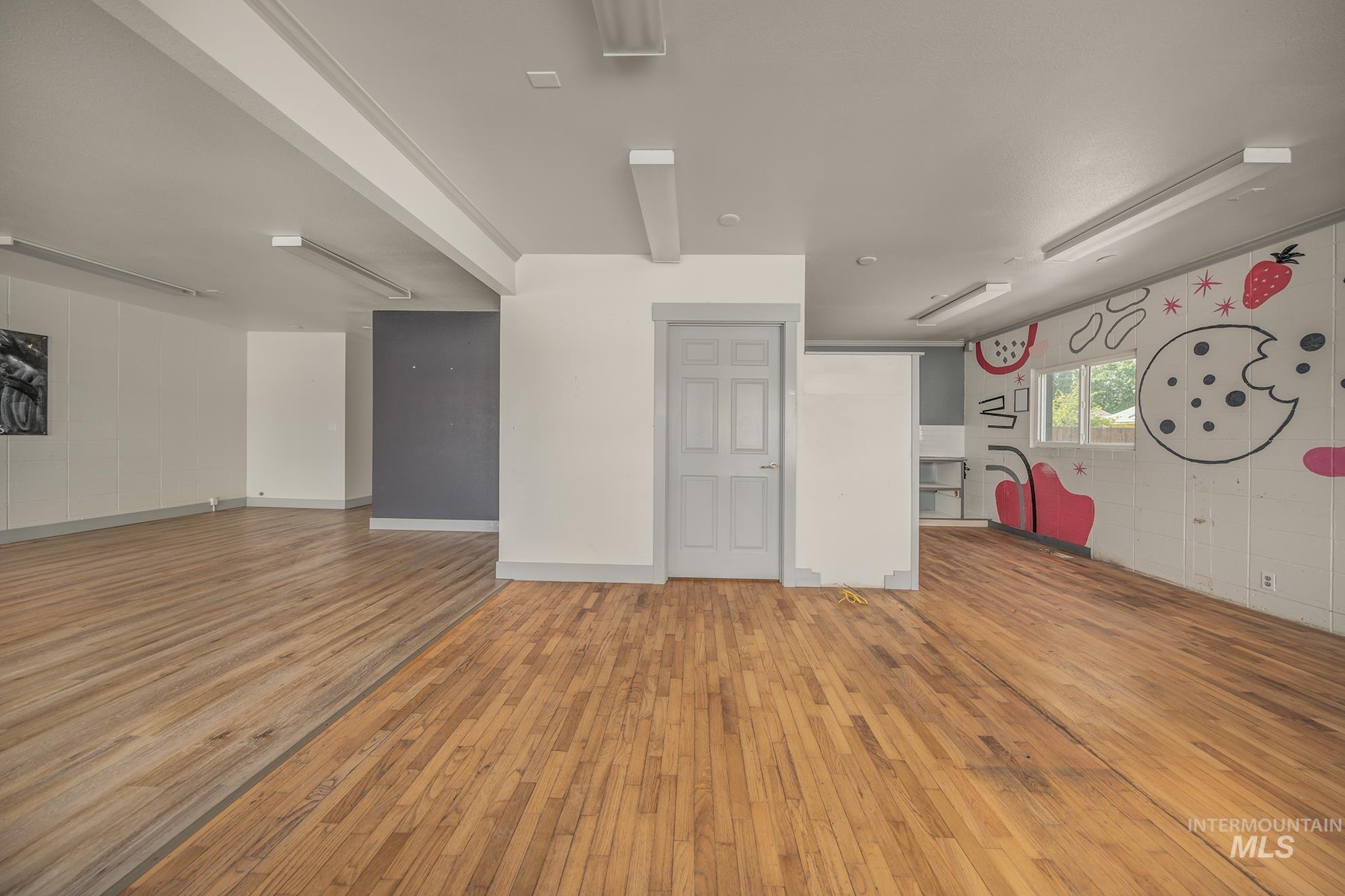 361 Sw 12th St Property Photo 11