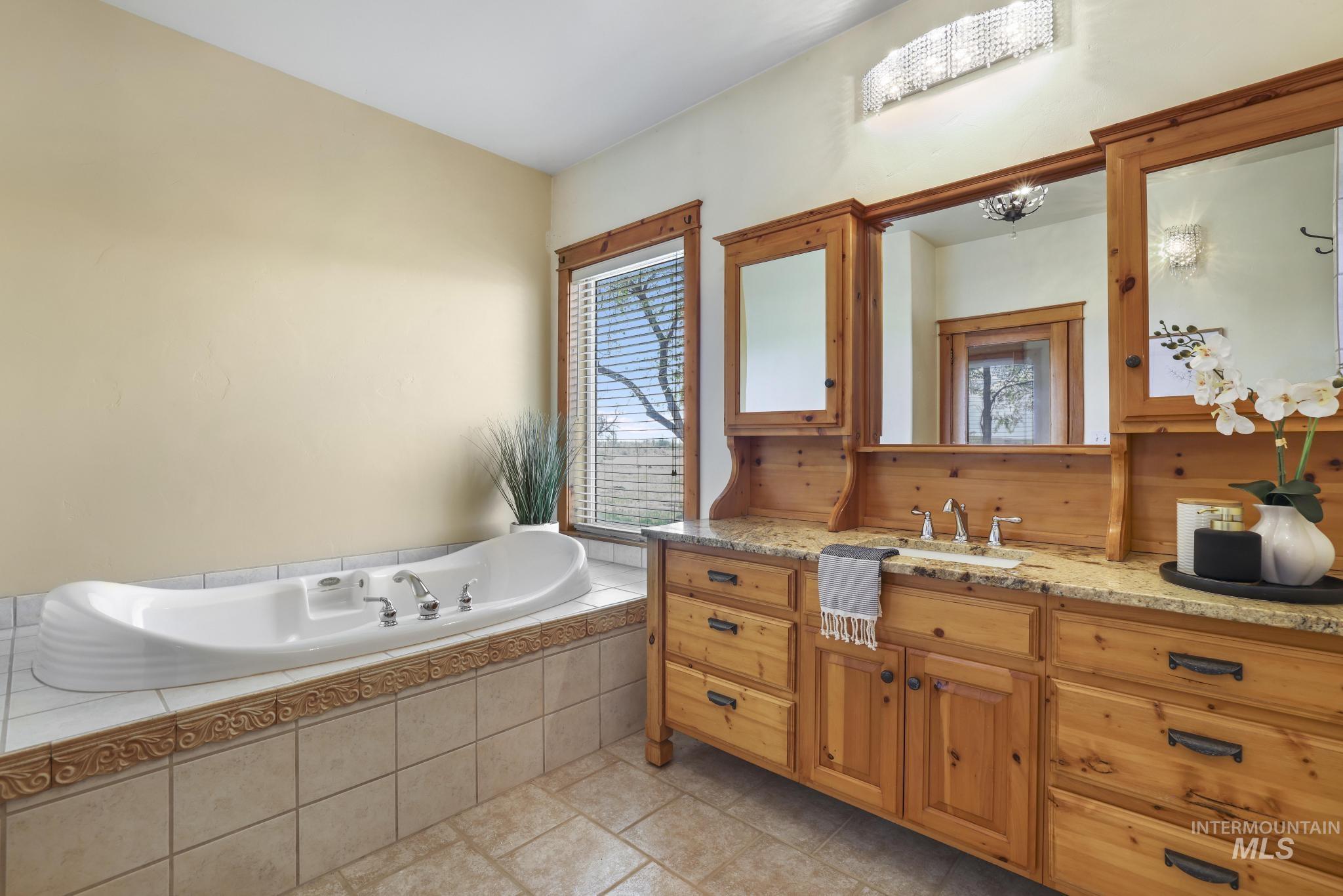 2726 S. 850 E. Property Photo 25