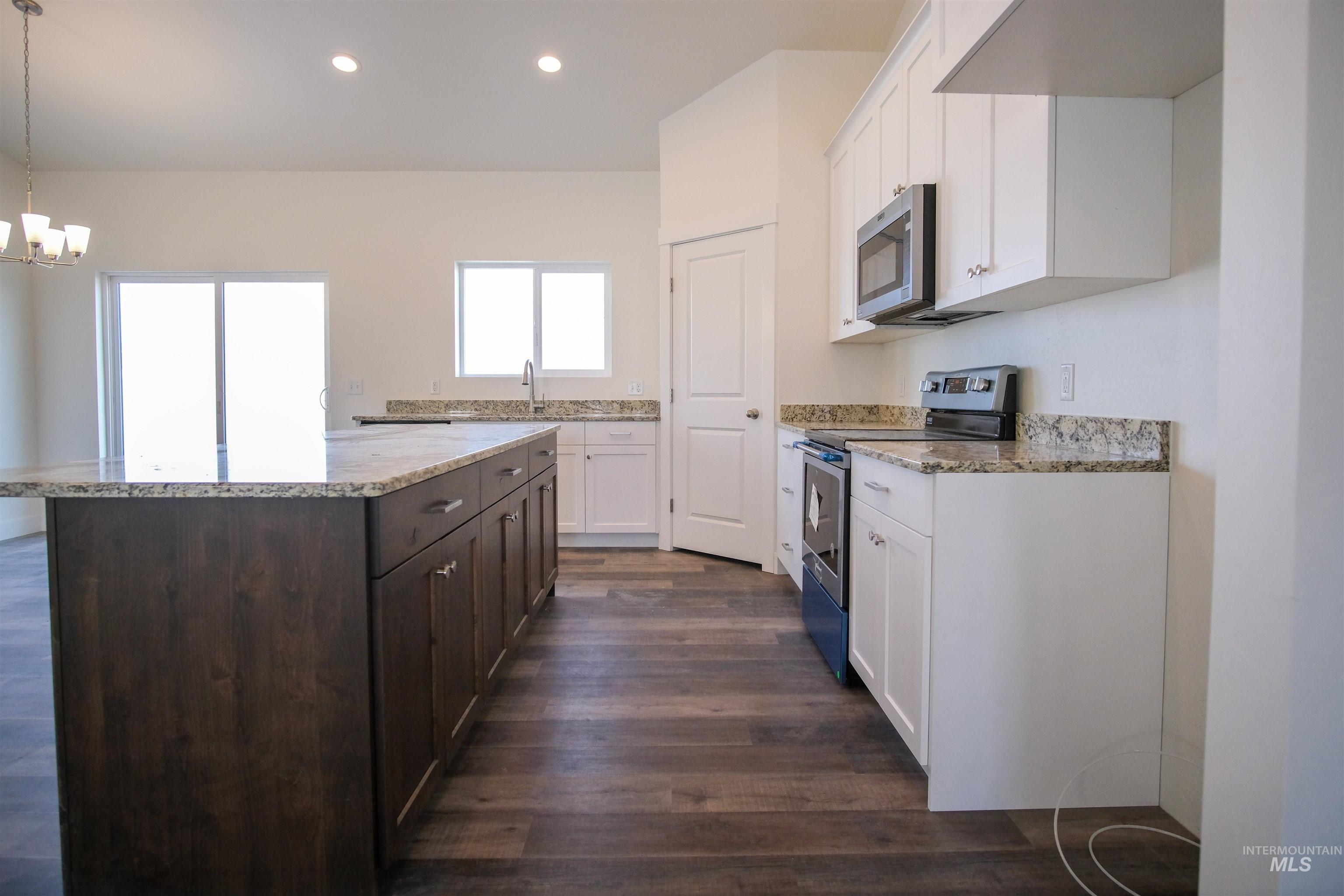 2431 Dorchester Avenue Property Photo 4