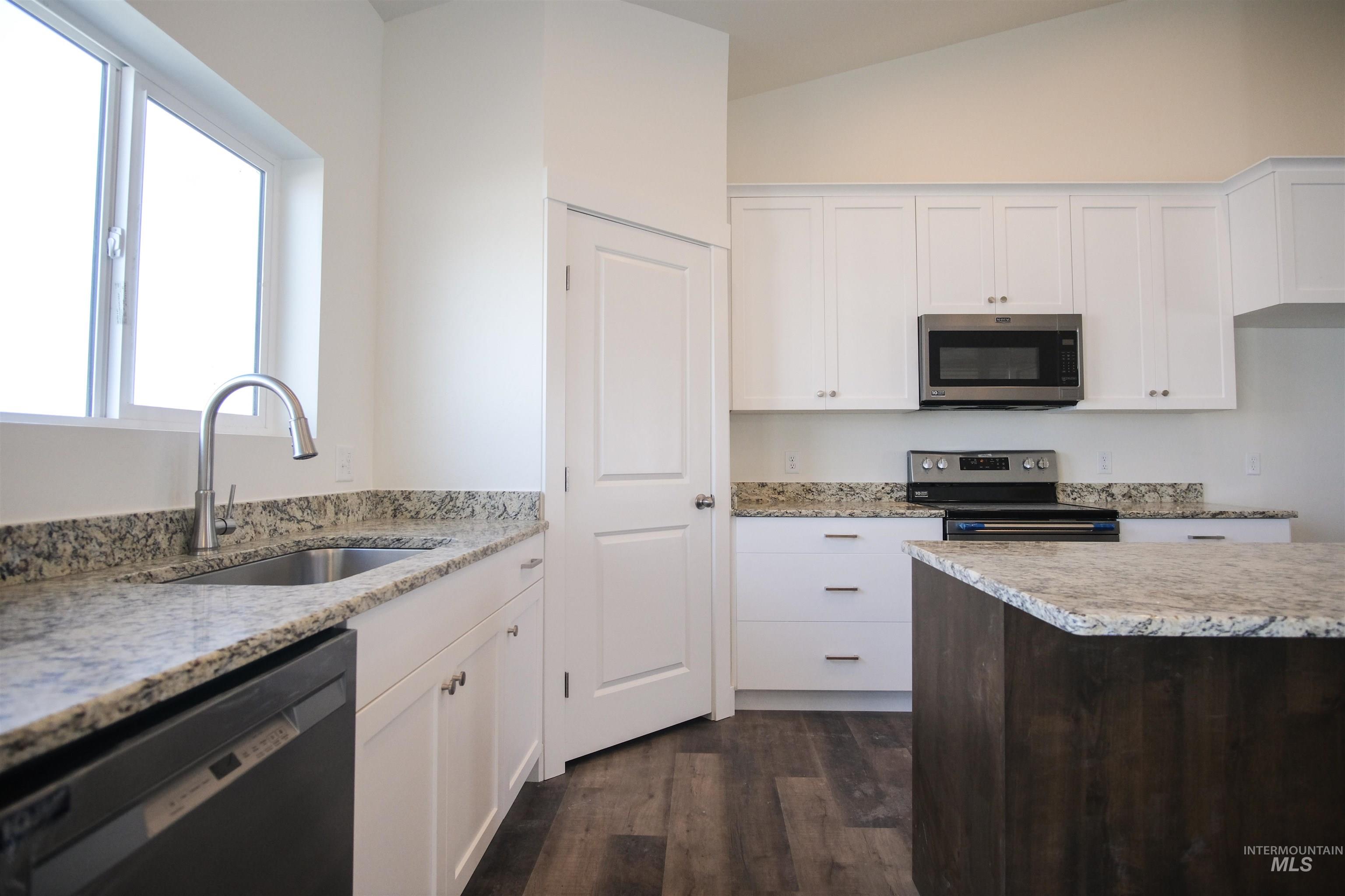 2431 Dorchester Avenue Property Photo 5