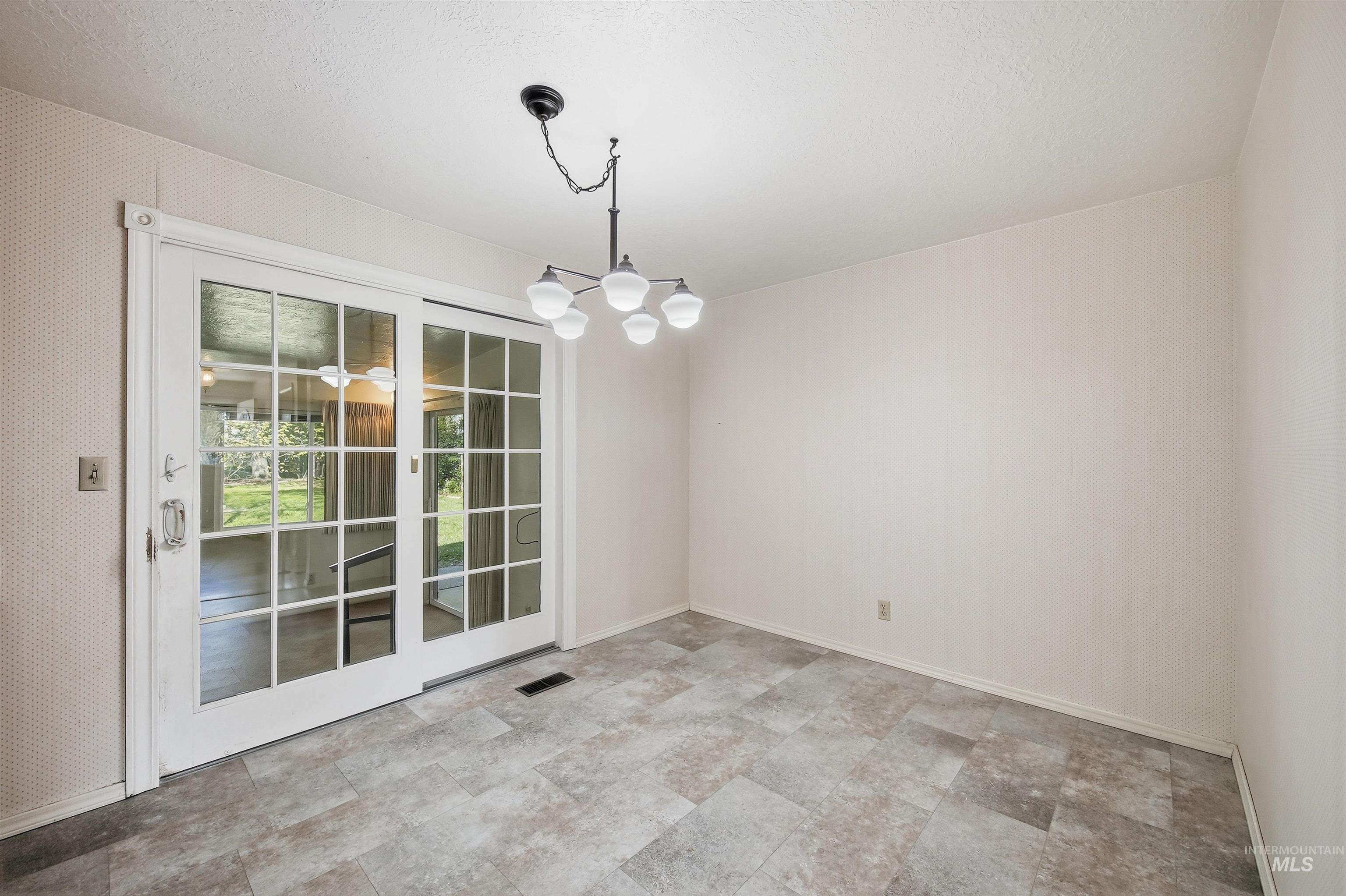 3417 N Kelly Way Property Photo 10