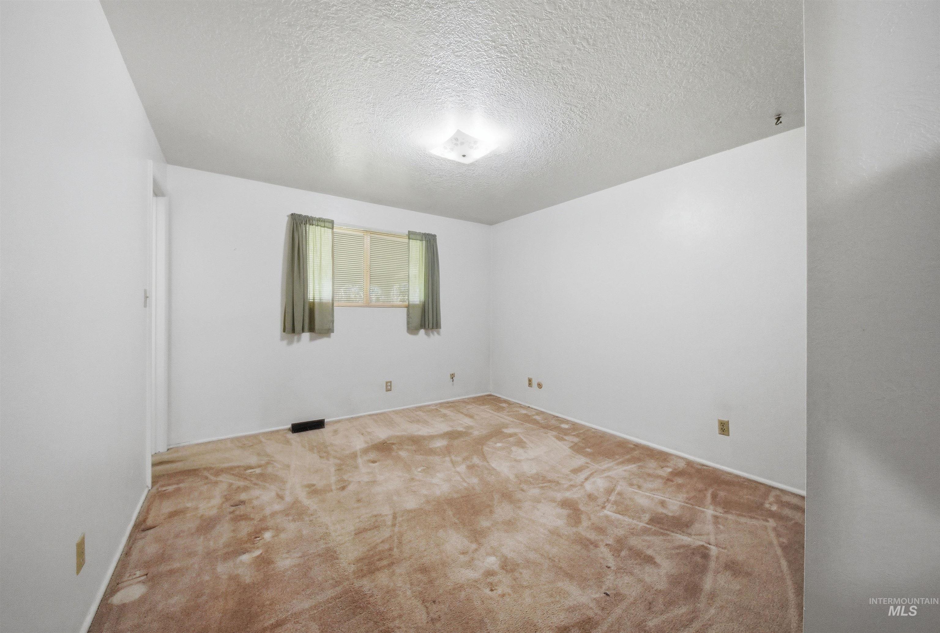 3417 N Kelly Way Property Photo 16
