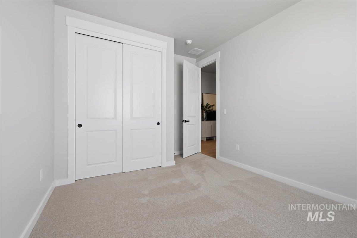 616 W Millstone St Property Photo 21