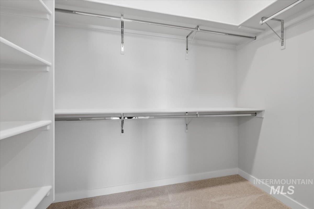 616 W Millstone St Property Photo 28