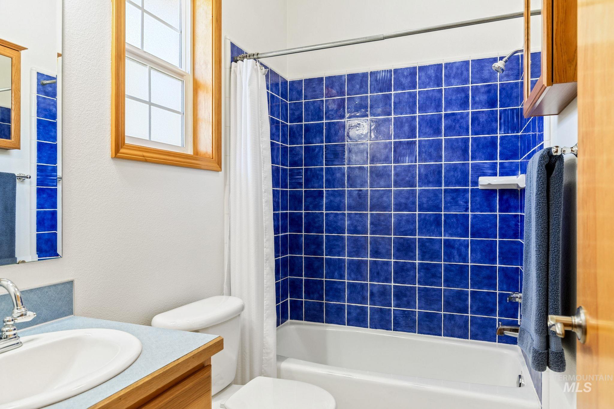 2703 E Ridgedale Place Property Photo 37
