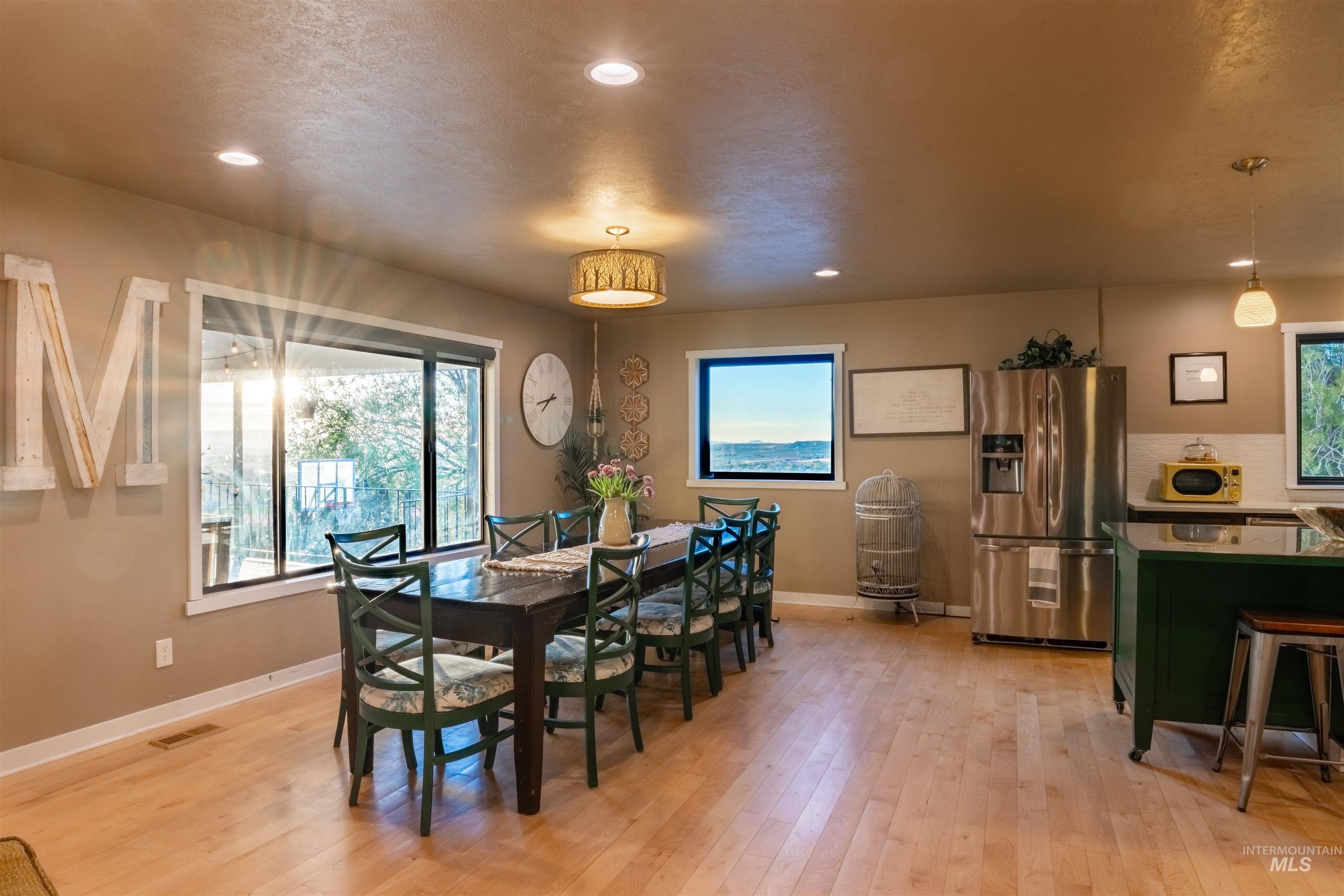 14526 Perfection Lane Property Photo 8