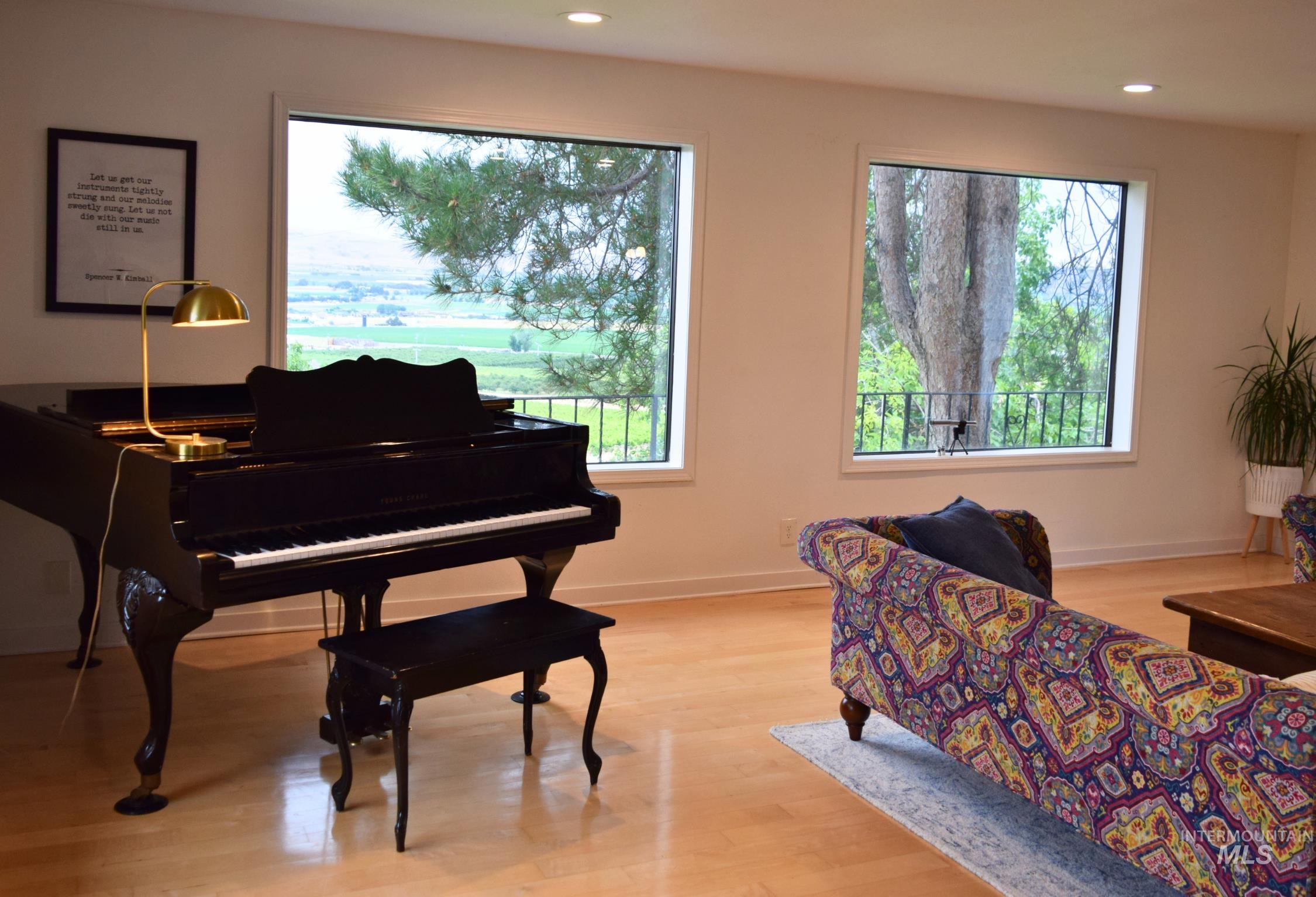14526 Perfection Lane Property Photo 11