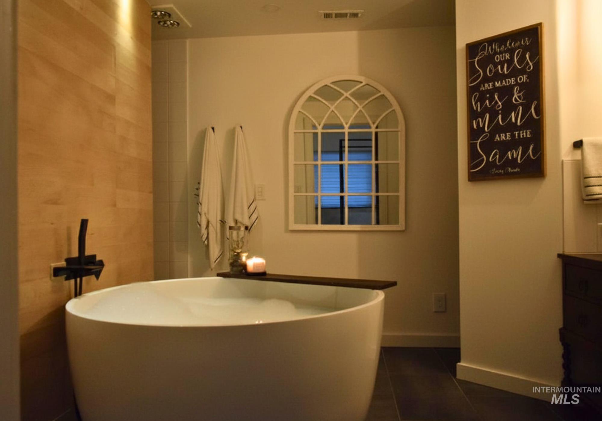 14526 Perfection Lane Property Photo 14