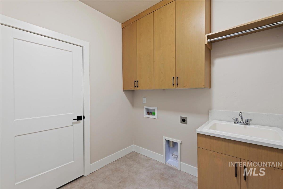 1297 W Malbar St. Property Photo 32