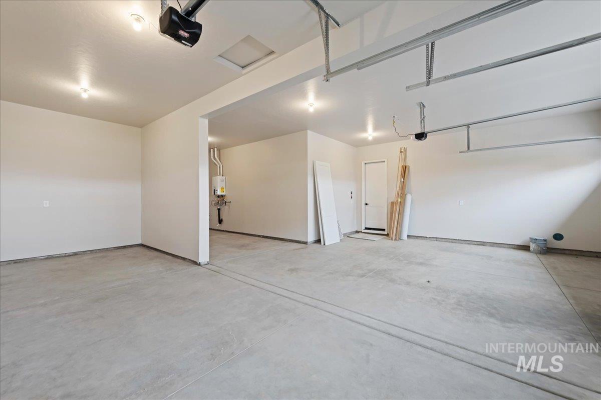 1297 W Malbar St. Property Photo 33