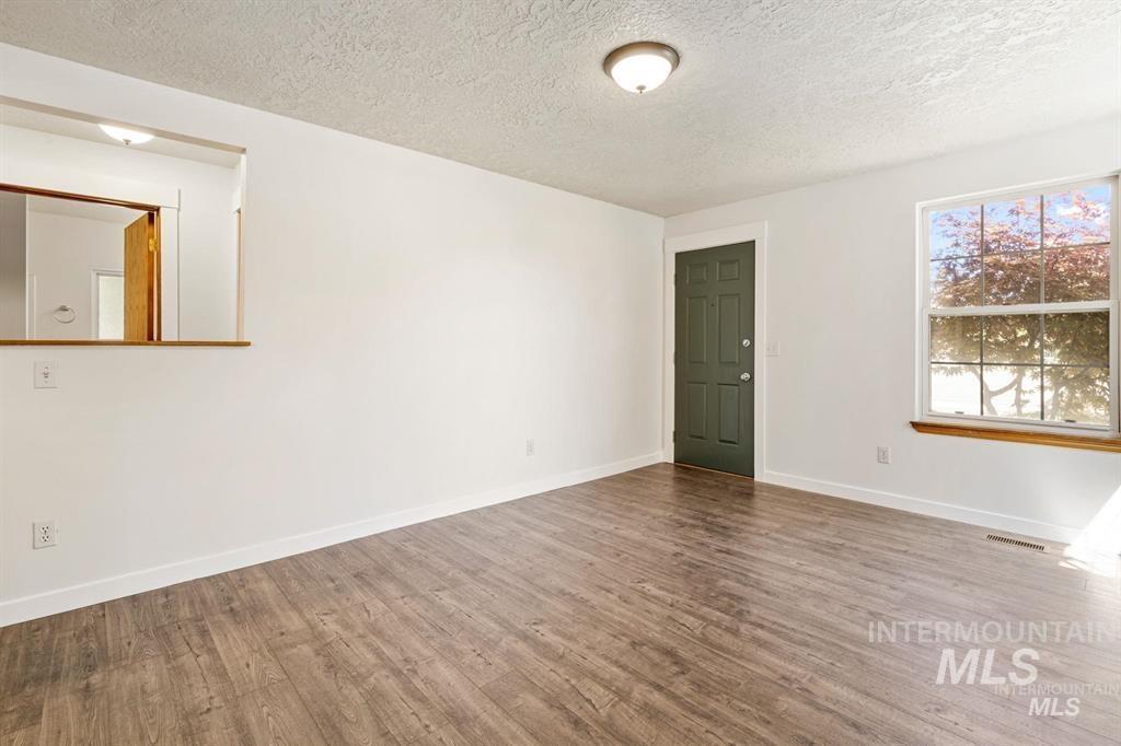 4135 W Cherry Ln Property Photo 6
