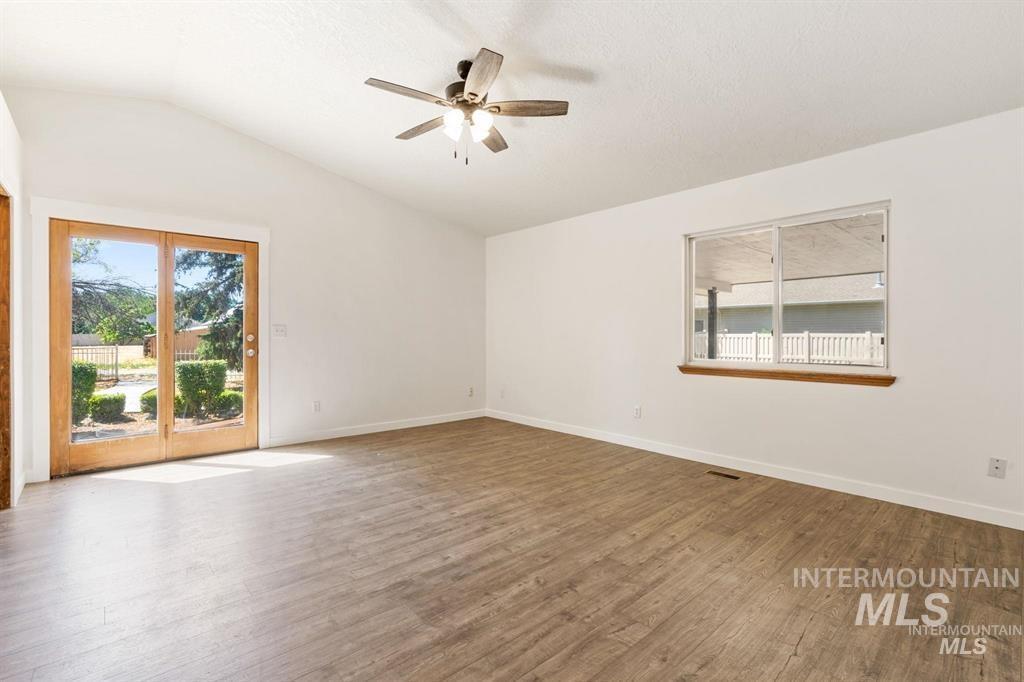 4135 W Cherry Ln Property Photo 17