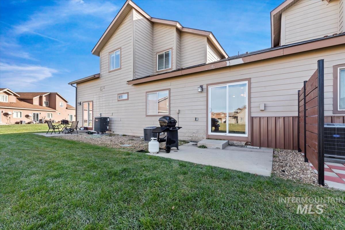 21 Mangum Property Photo 32