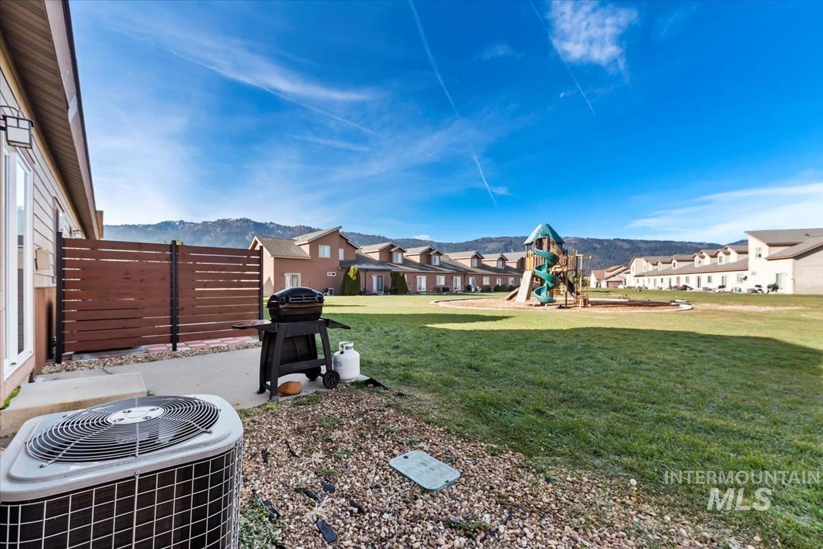 21 Mangum Property Photo 35