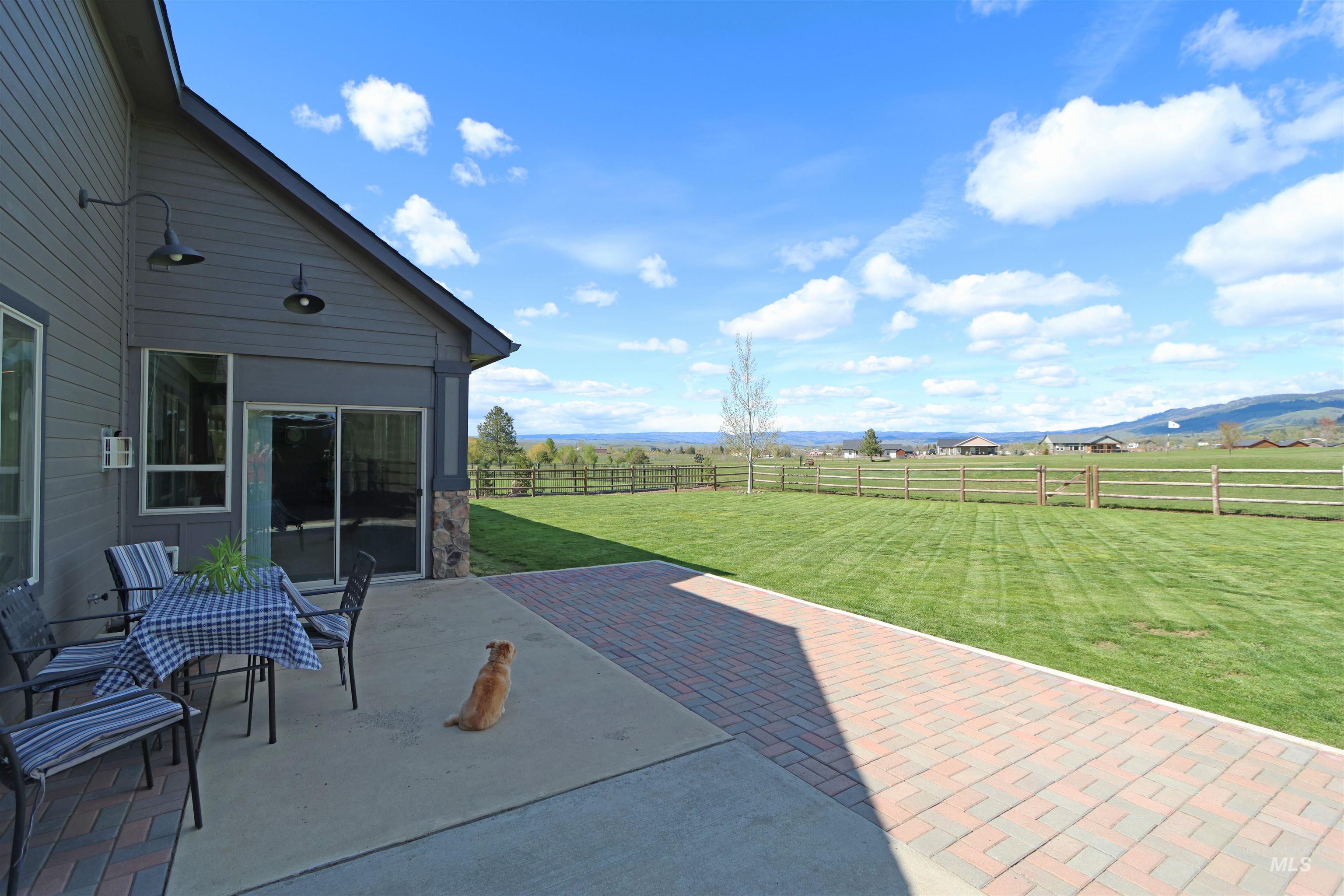 2278 Golf Lane Property Photo 23