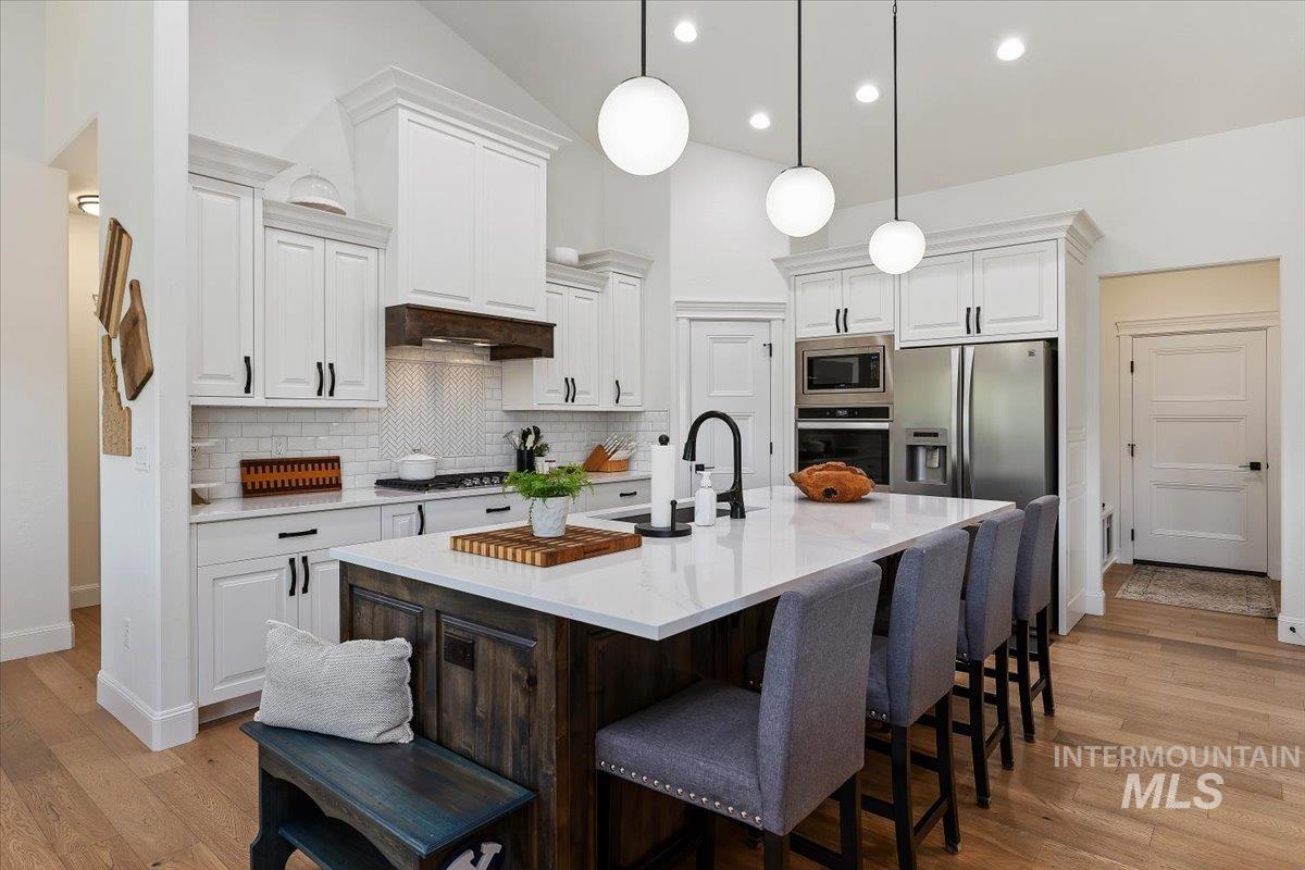 2190 Canyon Village Circle Property Photo 14