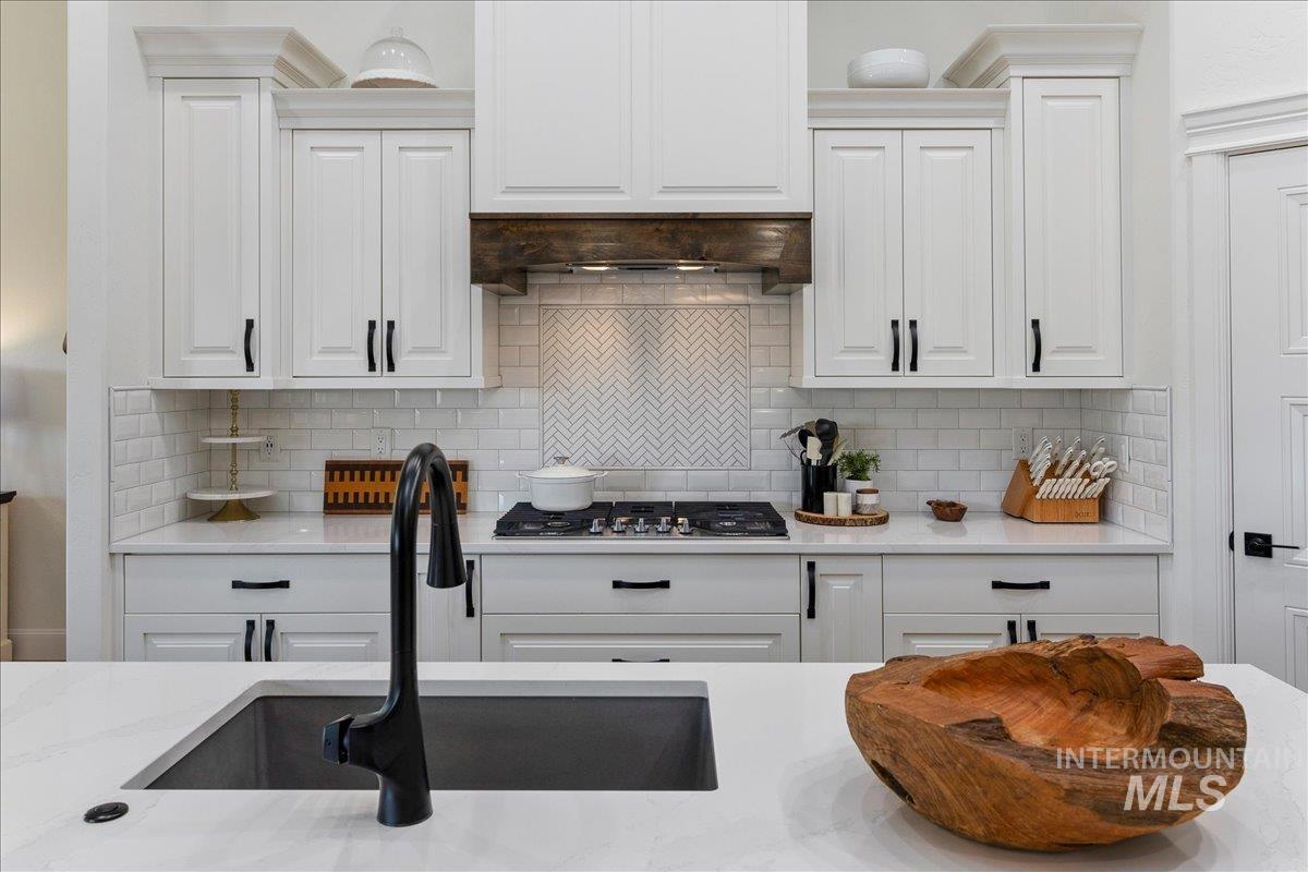 2190 Canyon Village Circle Property Photo 15