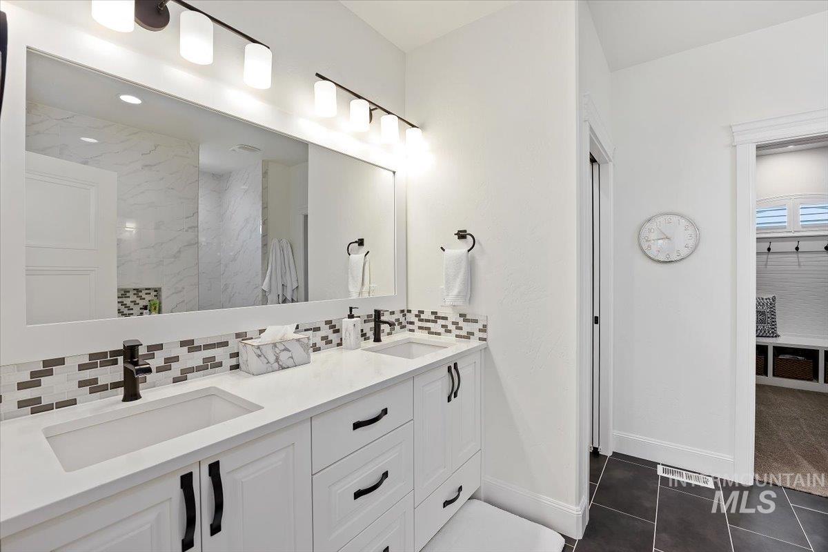 2190 Canyon Village Circle Property Photo 25