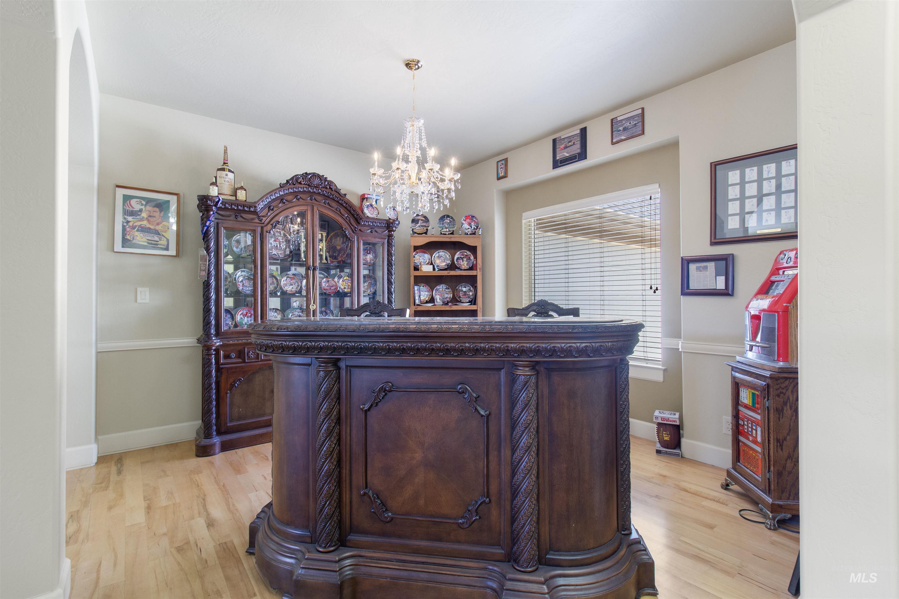 1861 Canyon Park Ct Property Photo 8