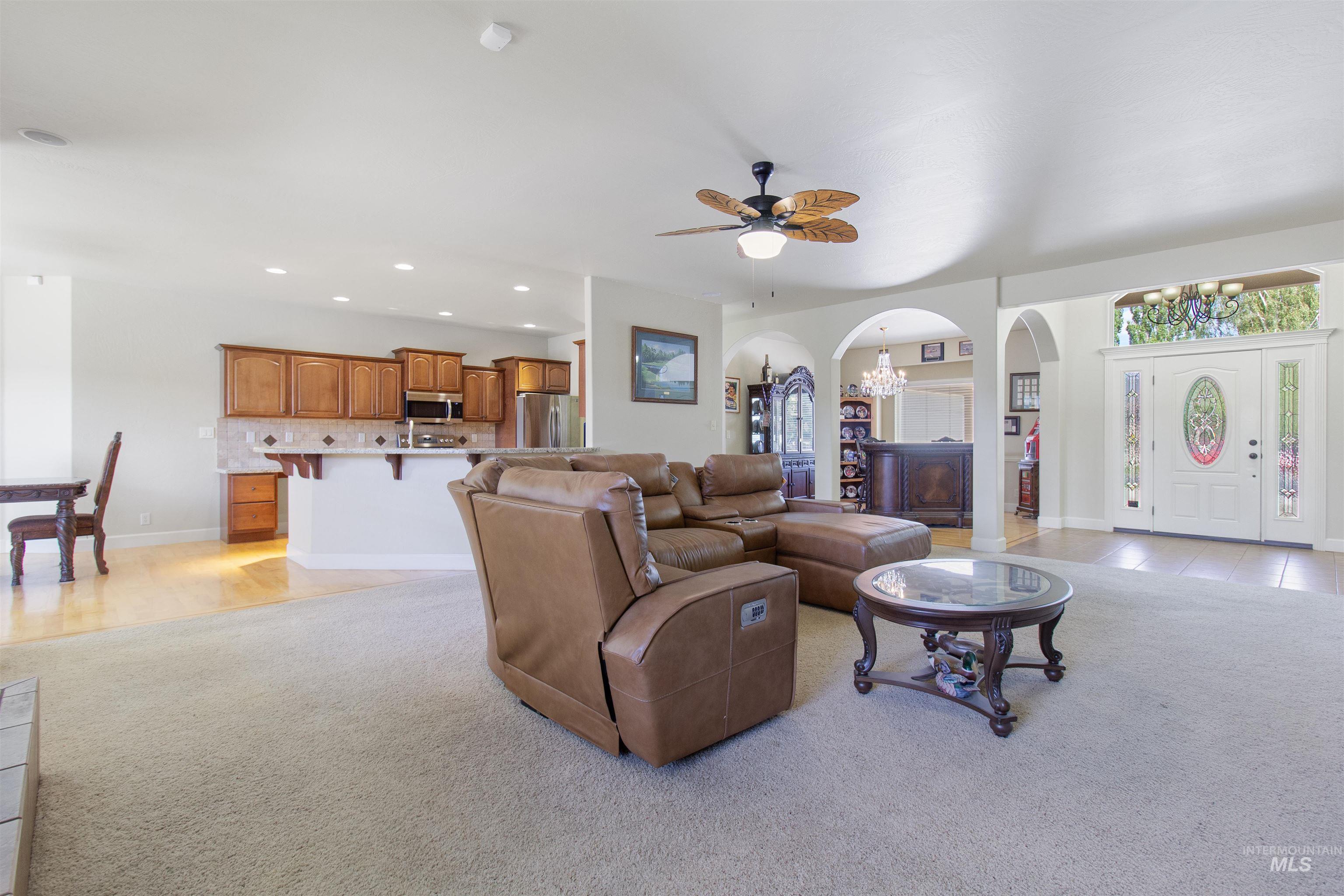 1861 Canyon Park Ct Property Photo 9