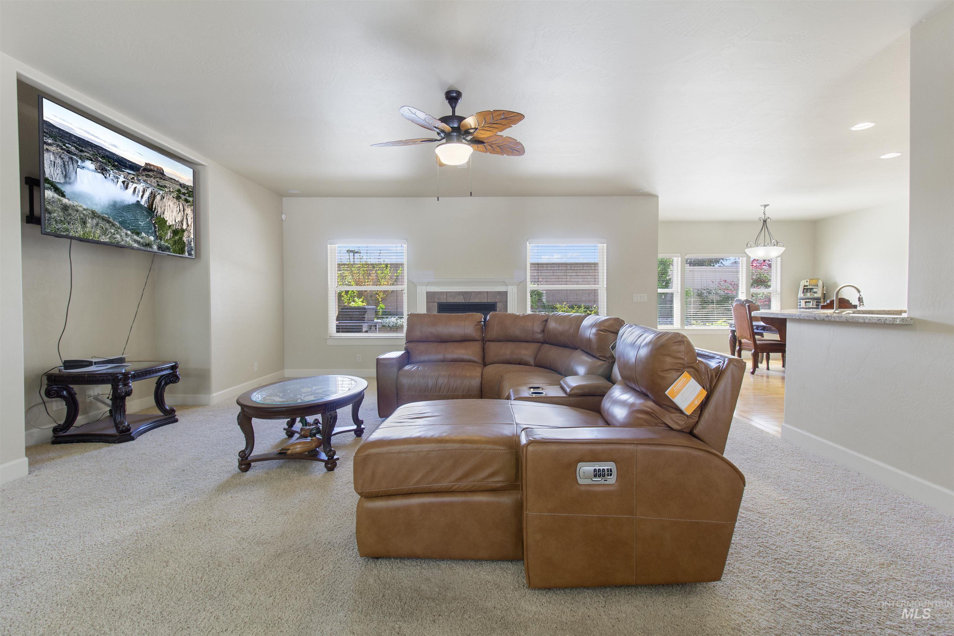 1861 Canyon Park Ct Property Photo 10