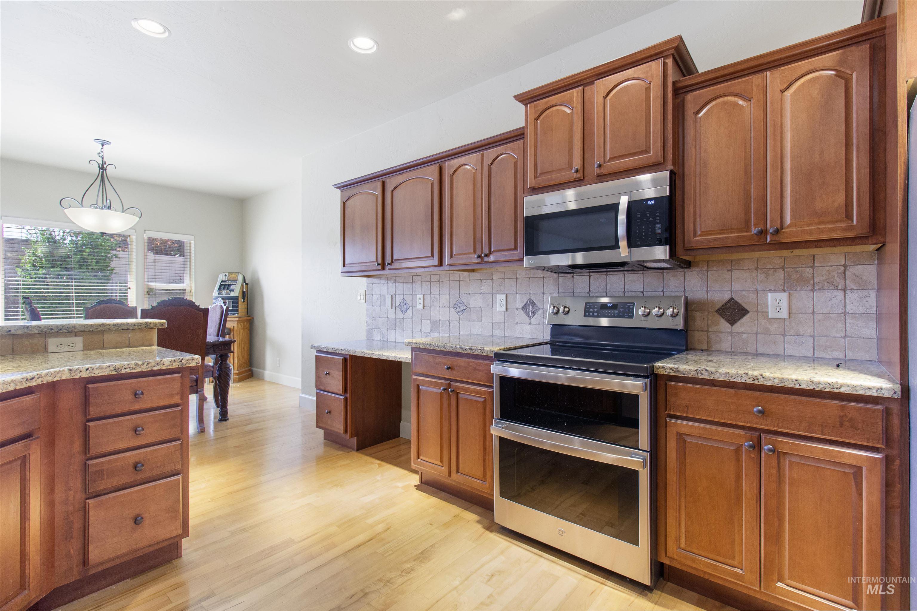 1861 Canyon Park Ct Property Photo 19