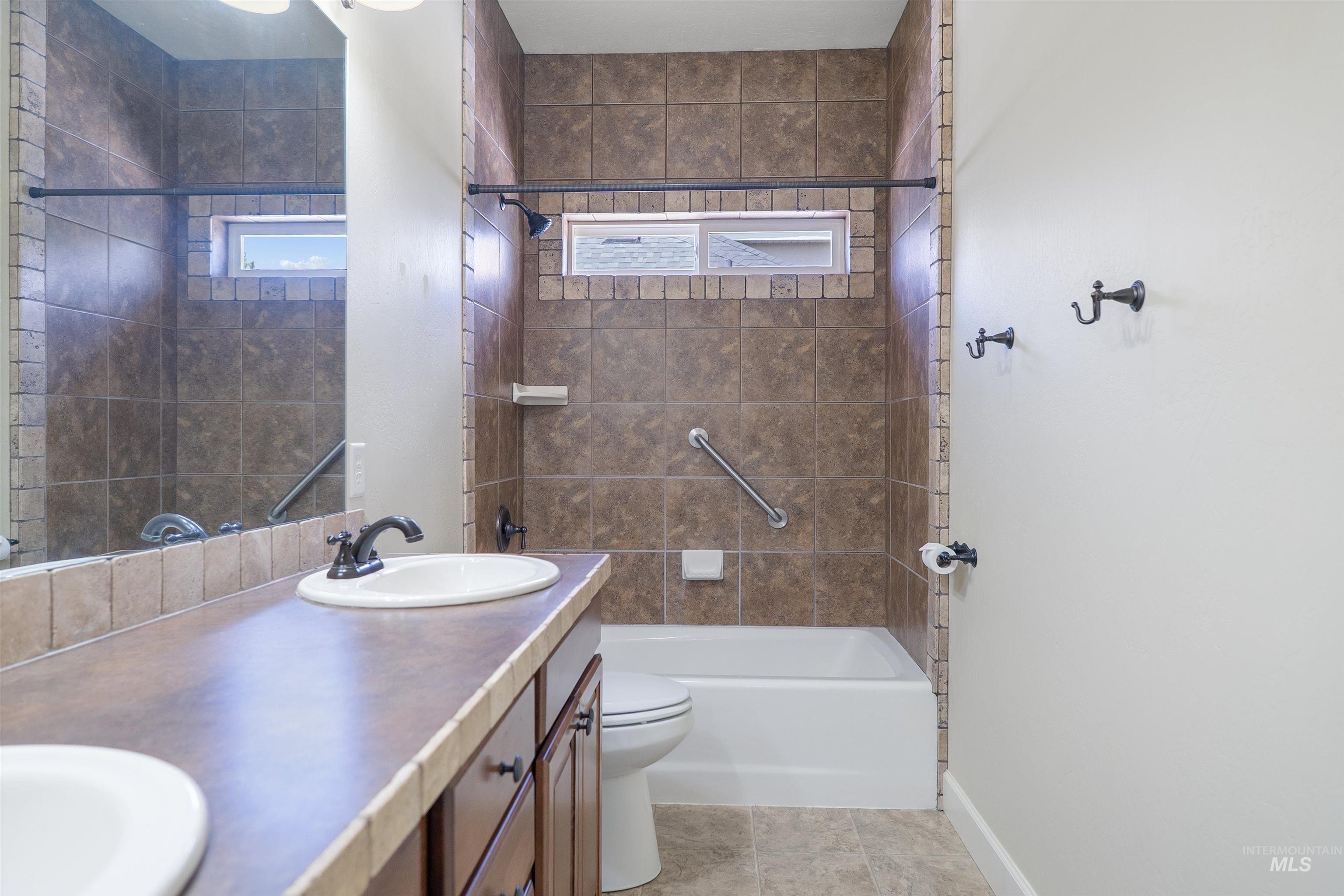 1861 Canyon Park Ct Property Photo 29