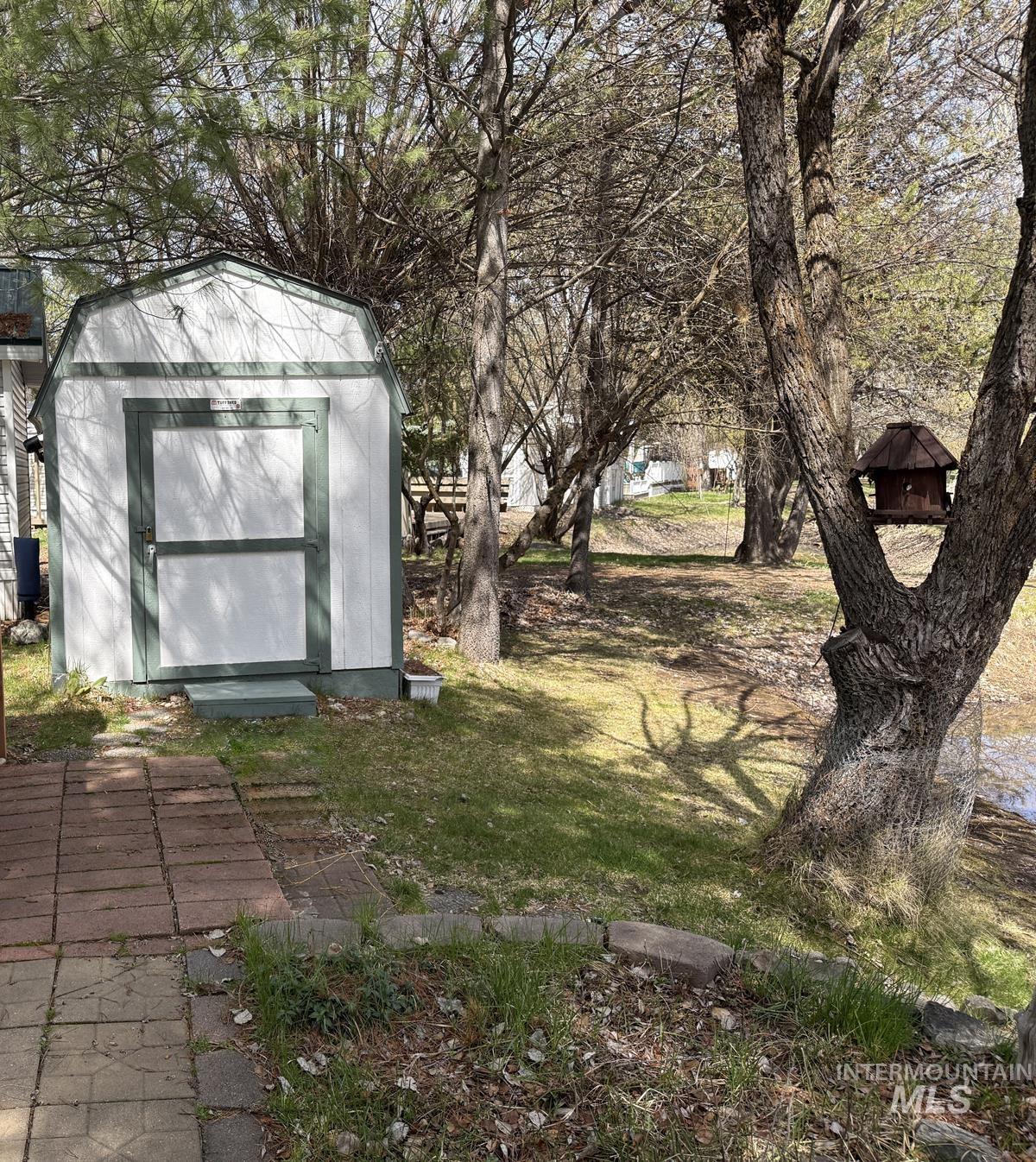 7 H Street Property Photo 3