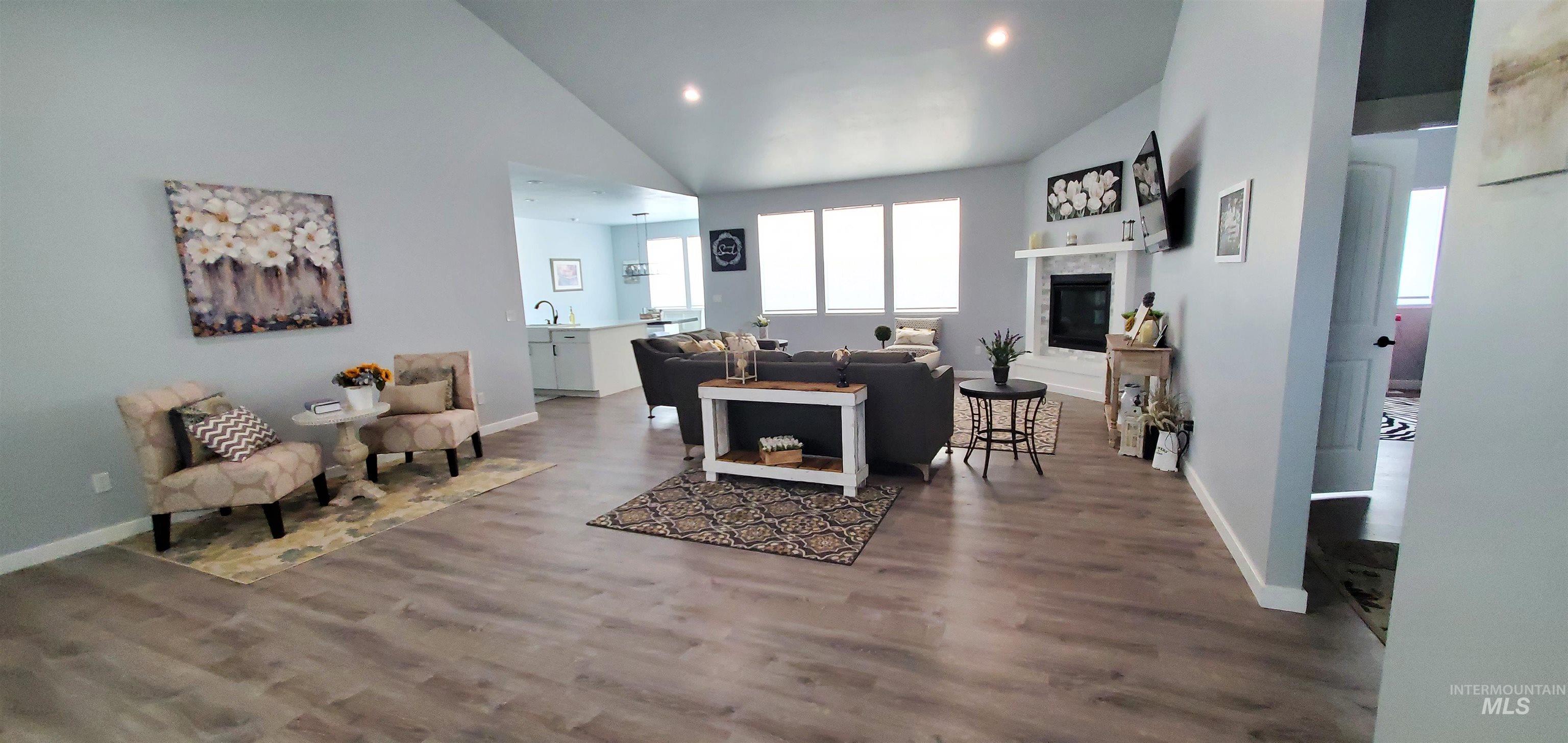 9279 Rolling Hills Ct Property Photo 10