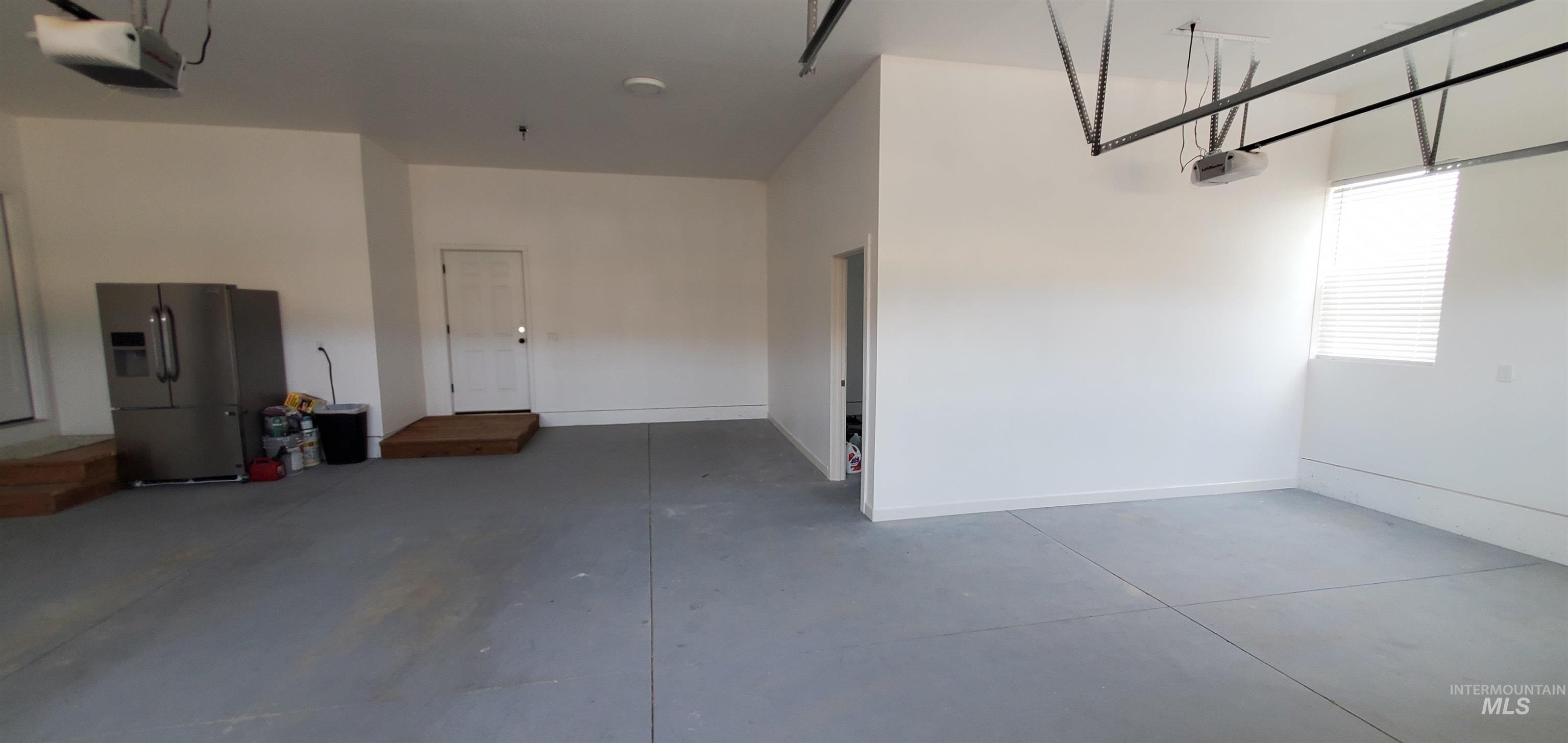 9279 Rolling Hills Ct Property Photo 27