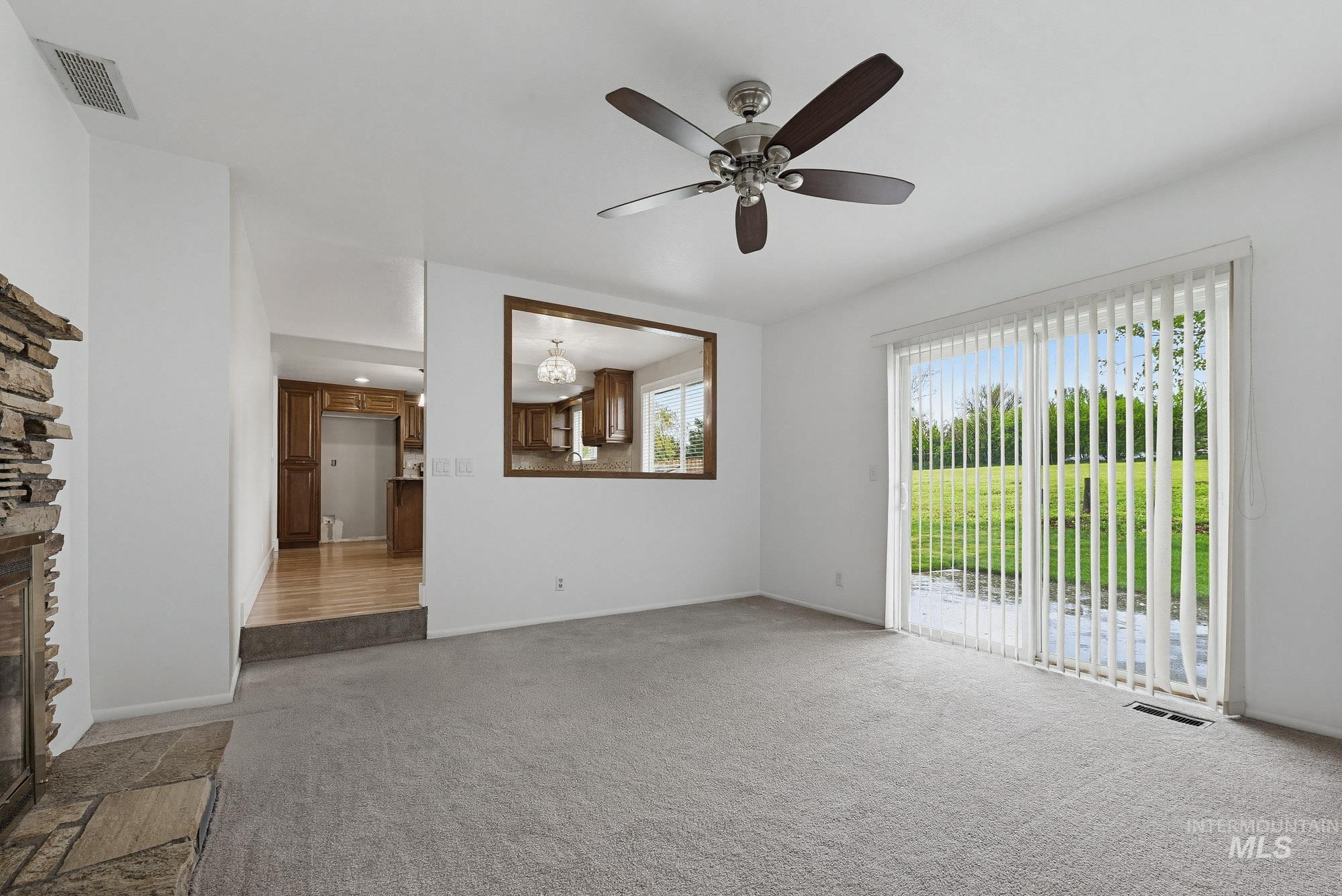 3555 S Beverly St Property Photo 17