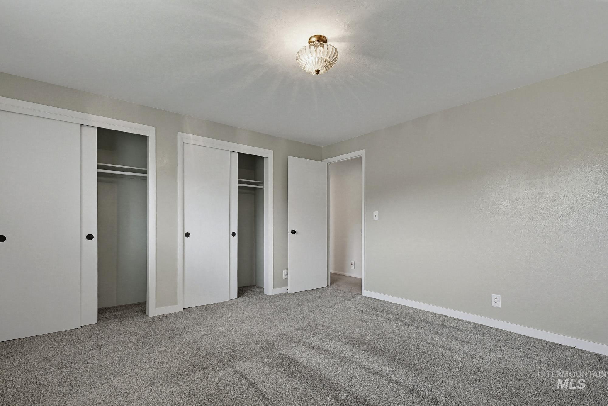 3555 S Beverly St Property Photo 22