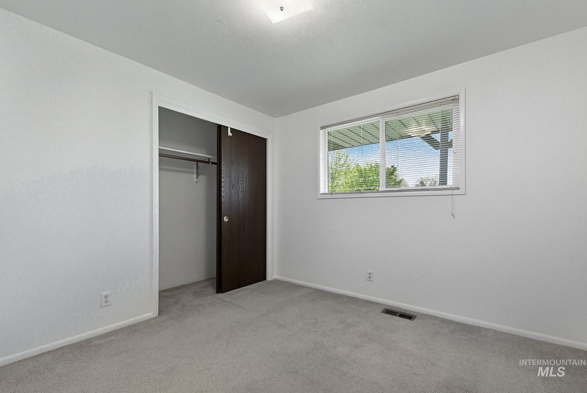 3555 S Beverly St Property Photo 26