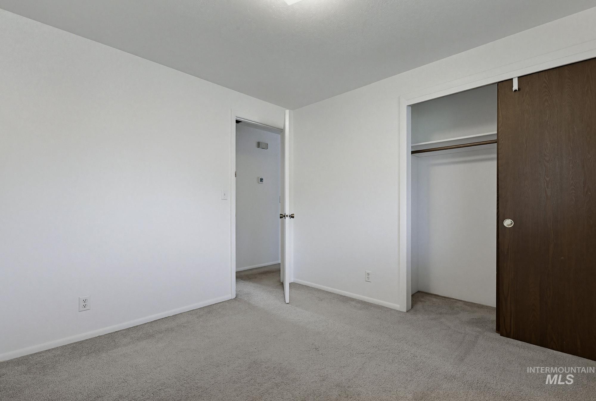 3555 S Beverly St Property Photo 27