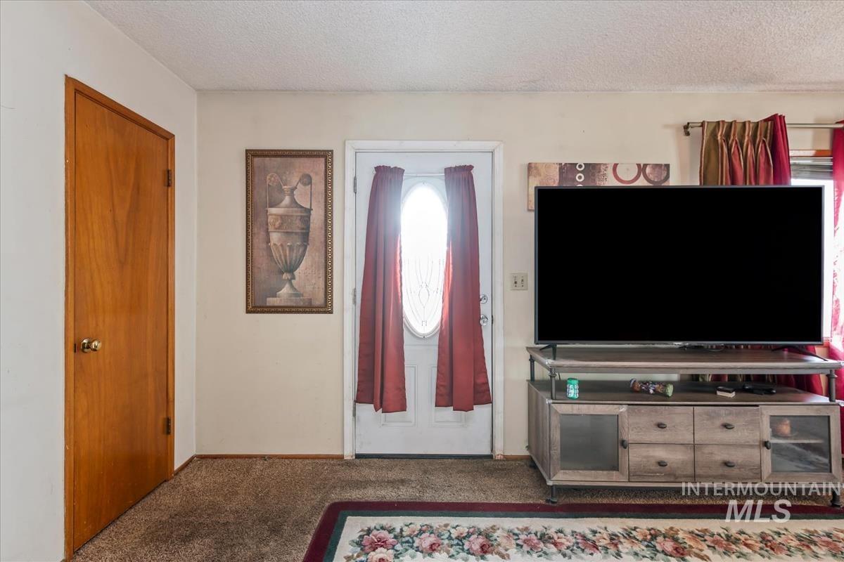 404 S Whitley Dr Property Photo 19