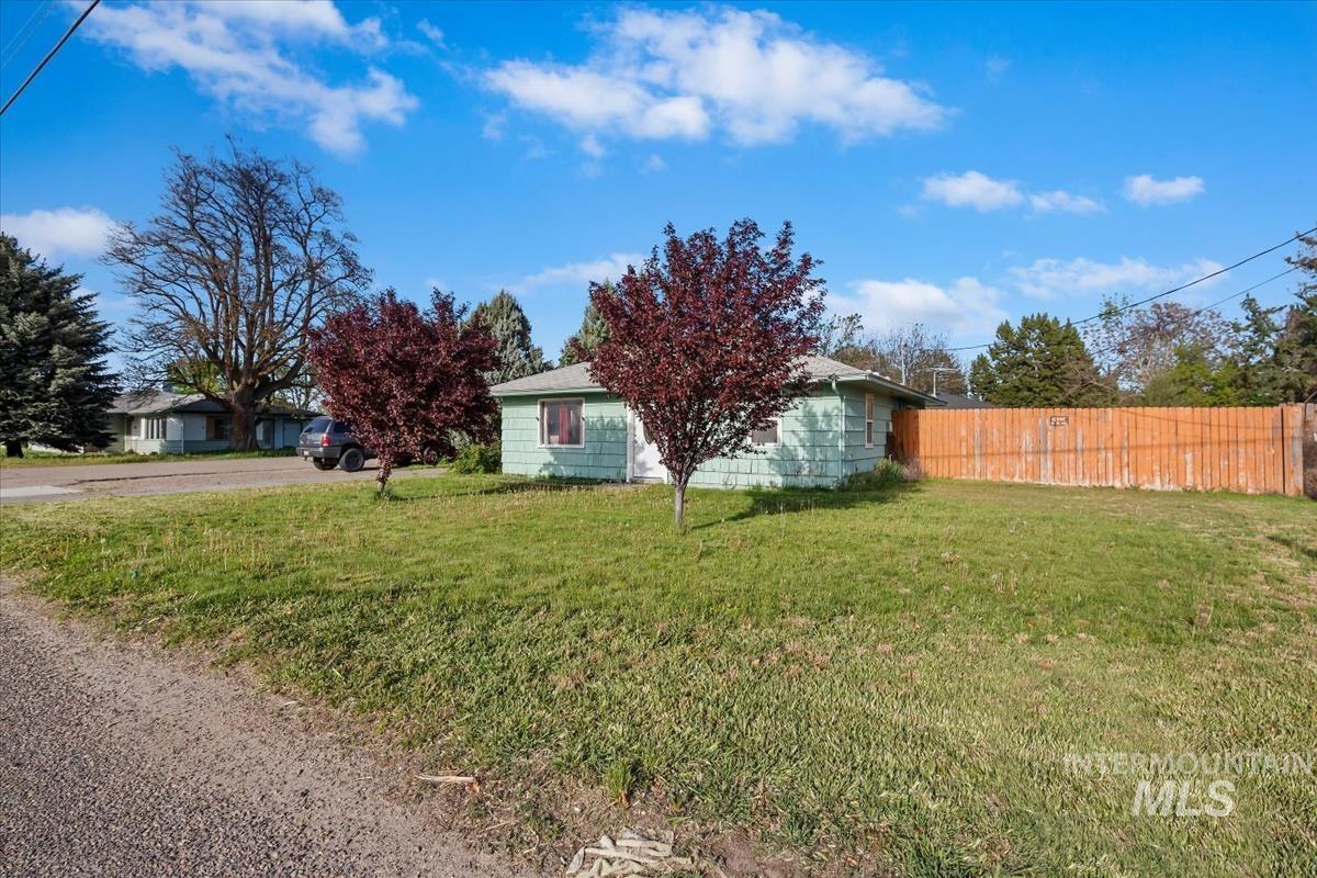 404 S Whitley Dr Property Photo 26