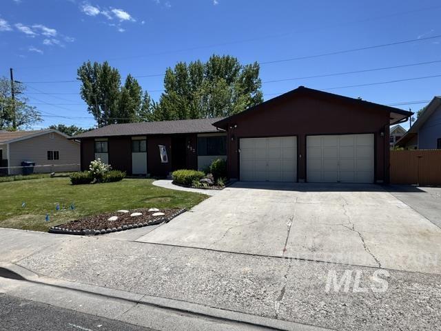 432 Meadows Lane