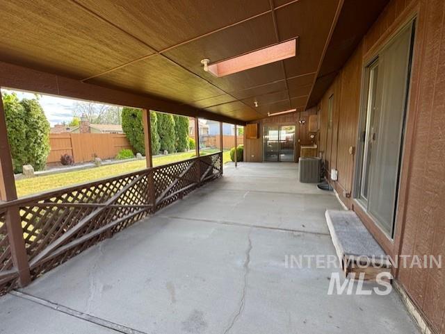 432 Meadows Lane Property Photo 14