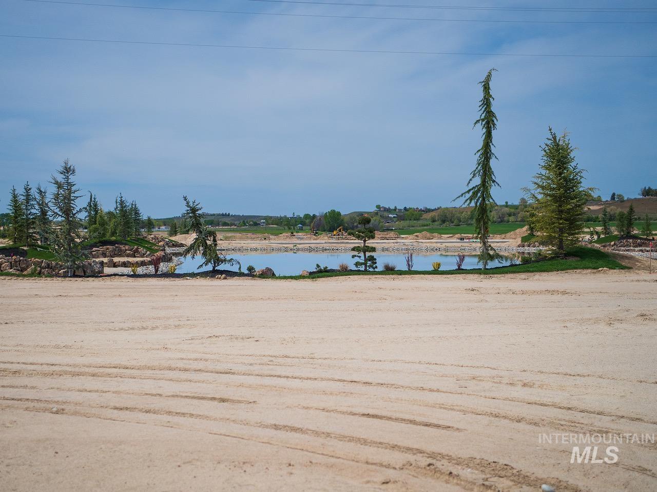 3711 N Harvest Moon Way Property Photo 5