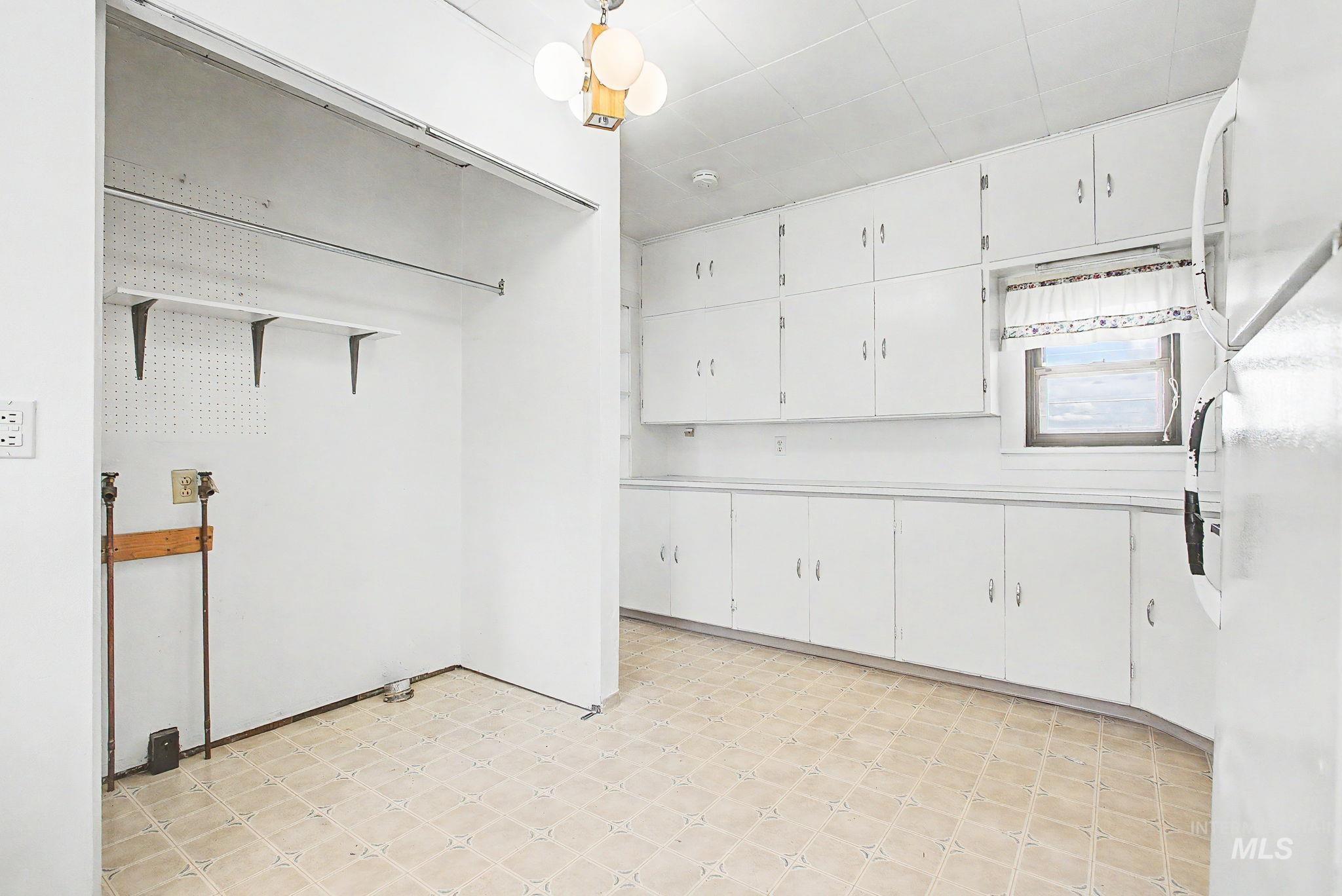 1534 Grelle Ave. Property Photo 12