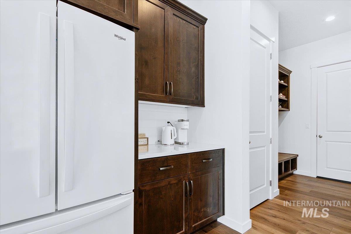 8651 W Stillmore St Property Photo 10
