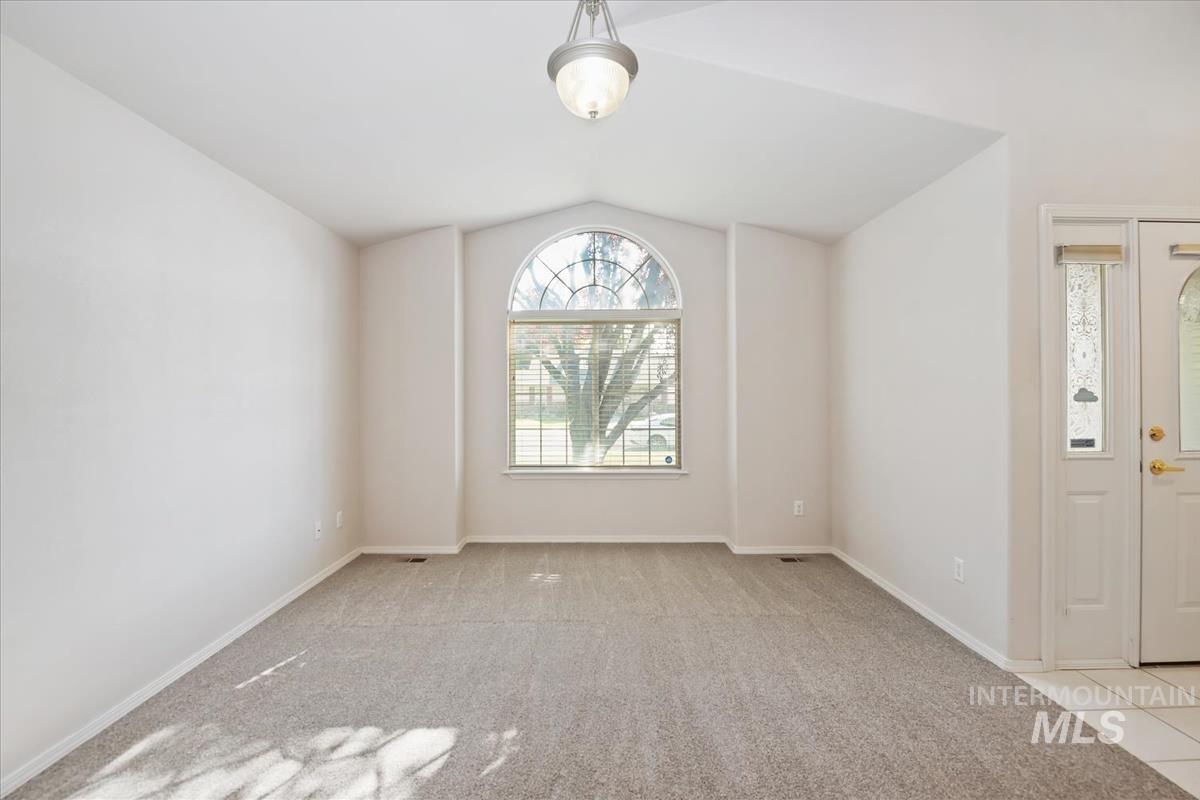 2501 S Meyer St Property Photo 11
