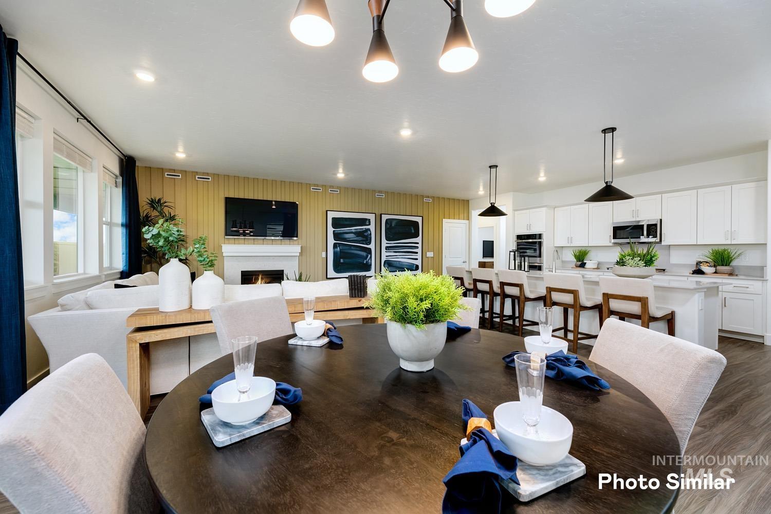15086 Irisation Ave Property Photo 10