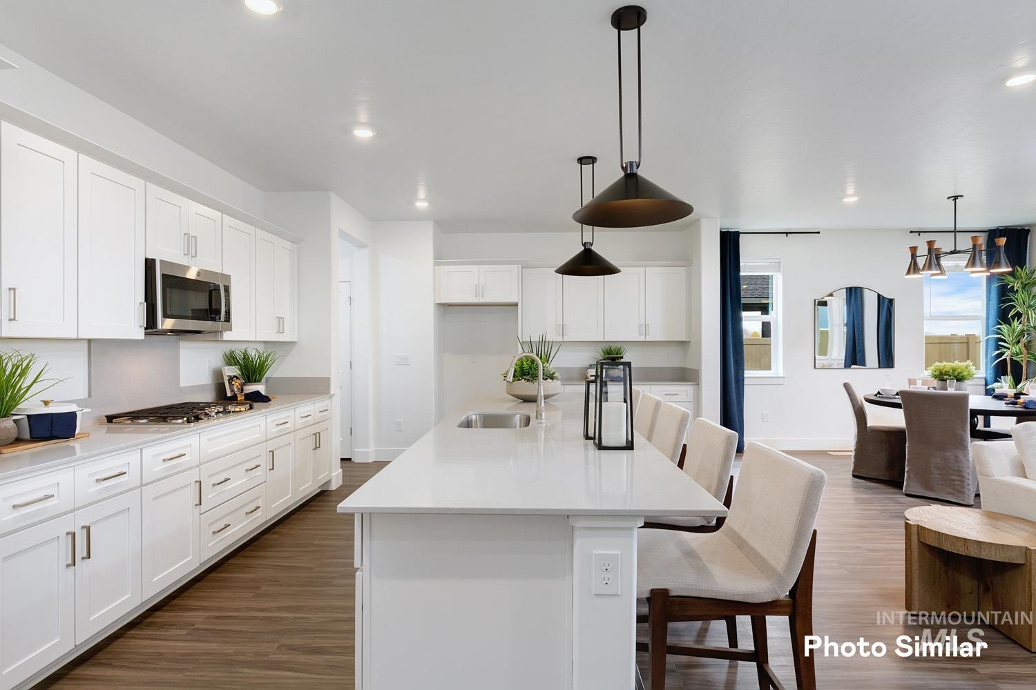 15086 Irisation Ave Property Photo 12