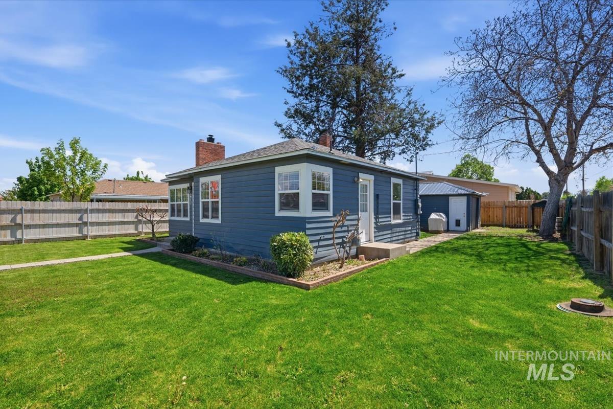 211 W. Dewey Ave. Property Photo 35